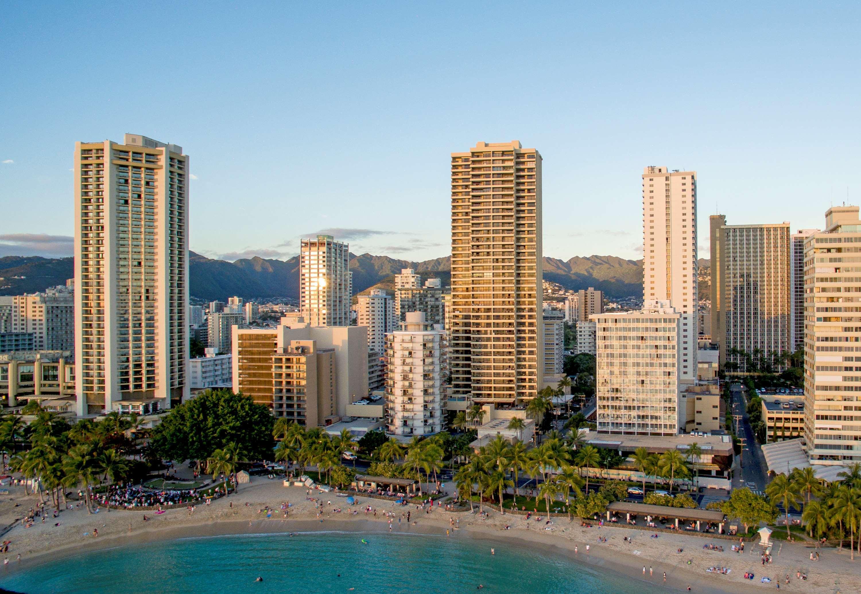 แอสตัน ไวกีกิ บีช ทาวเวอร์ Aparthotel โฮโนลูลู ภายนอก รูปภาพ Waikiki skyline