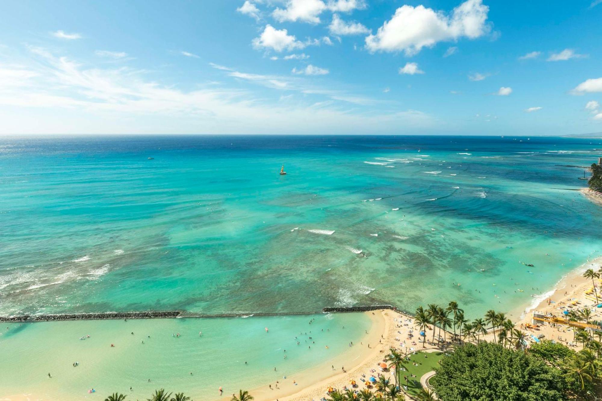 แอสตัน ไวกีกิ บีช ทาวเวอร์ Aparthotel โฮโนลูลู ภายนอก รูปภาพ View of the reef from Diamond Head