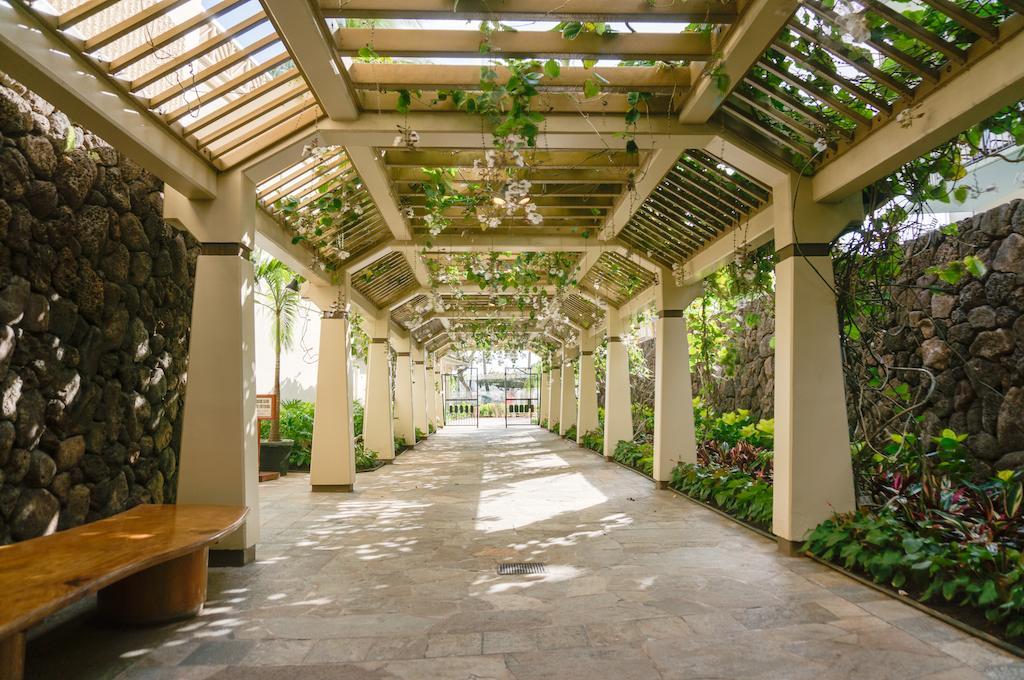 แอสตัน ไวกีกิ บีช ทาวเวอร์ Aparthotel โฮโนลูลู ภายนอก รูปภาพ The Pergola